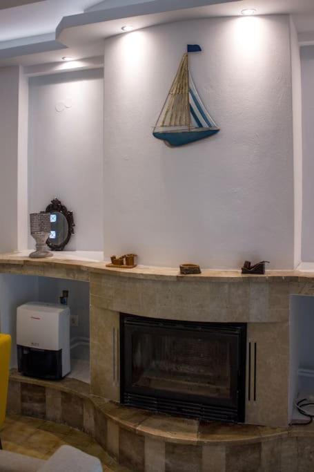 Spacious Apartment In The Heart Of Pythagorion Екстериор снимка